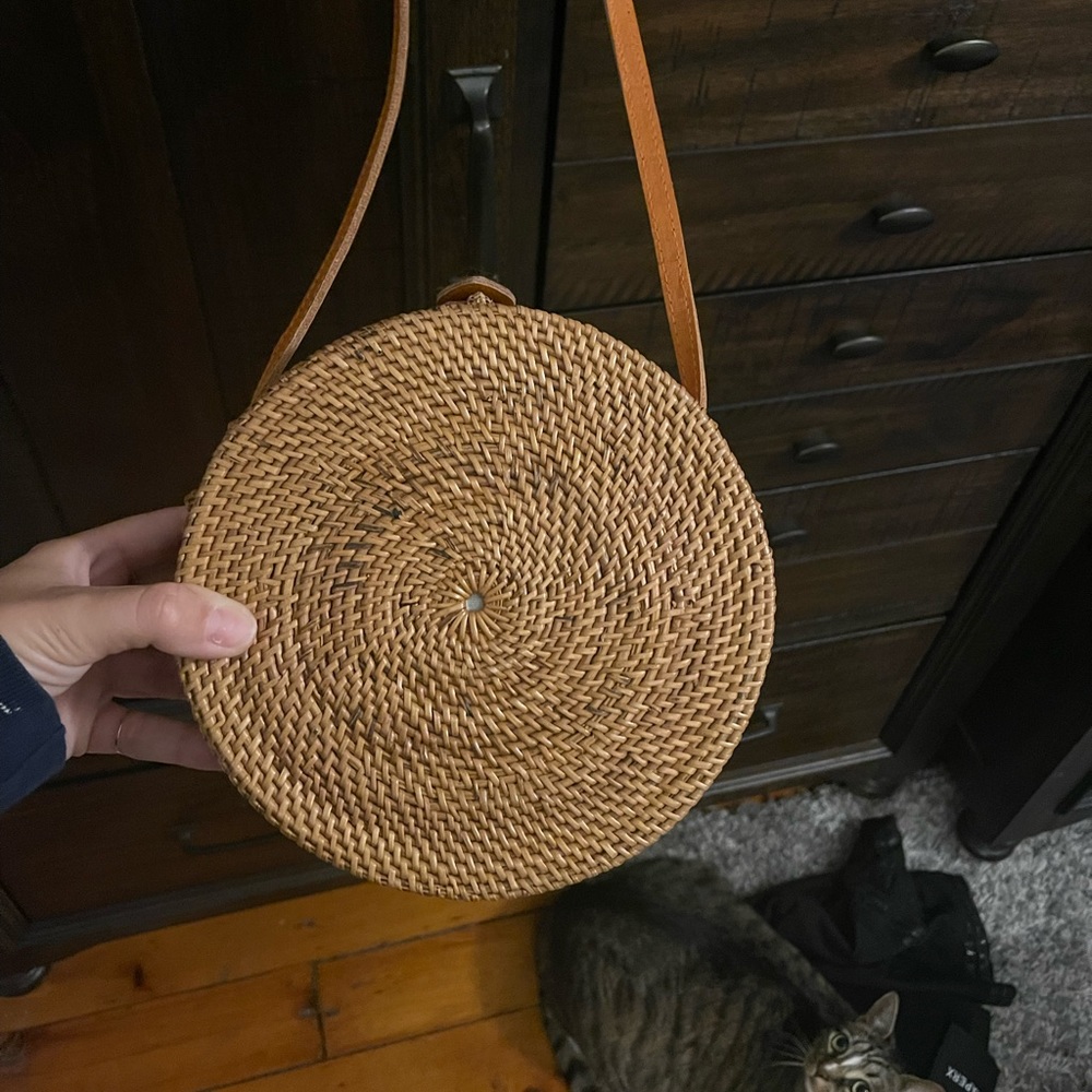 Circular Woven Basket Weave Textured Crossbody Purse Bag wicker